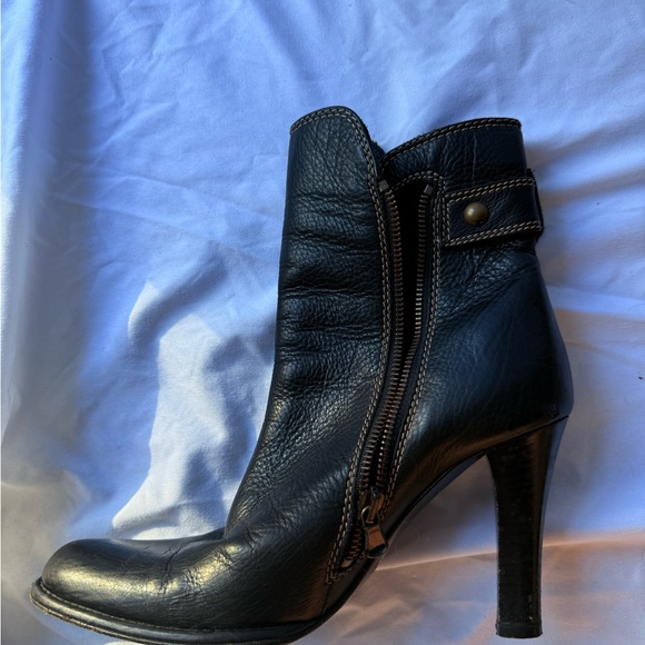COACH NANCIE BLACK SOFT CALF LEATHER
BOOT SIZE US 6.5 - Picture 5 of 7